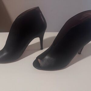 Halogen Black Stiletto Heels Peep-Toe Elegance